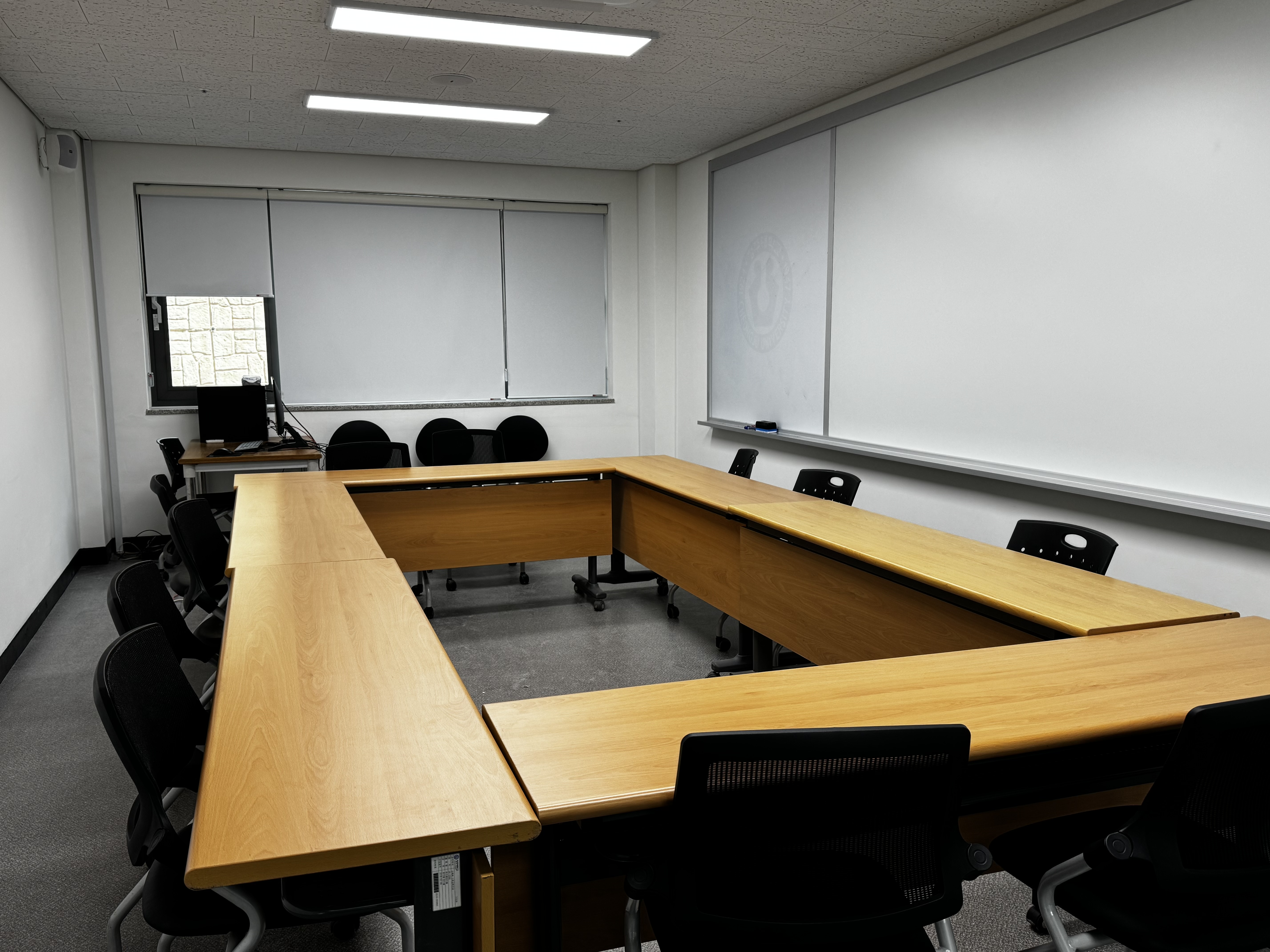 건축학과 인증자료실, 교수회의실 사진